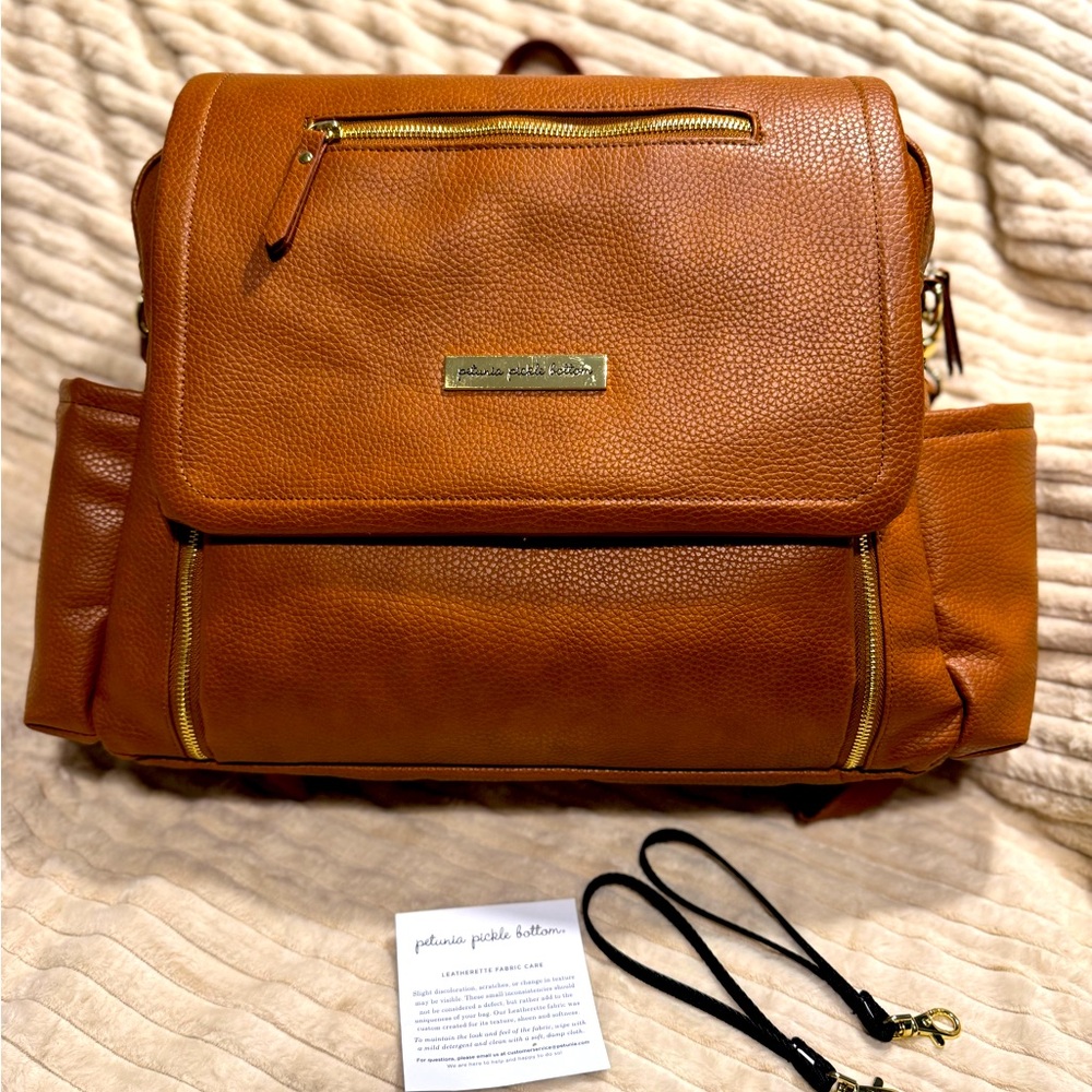 Petunia Pickle Bottom Boxy Deluxe Backpack in Cedar 🪵